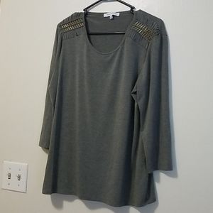 Beaded 3/4 sleeve shirt